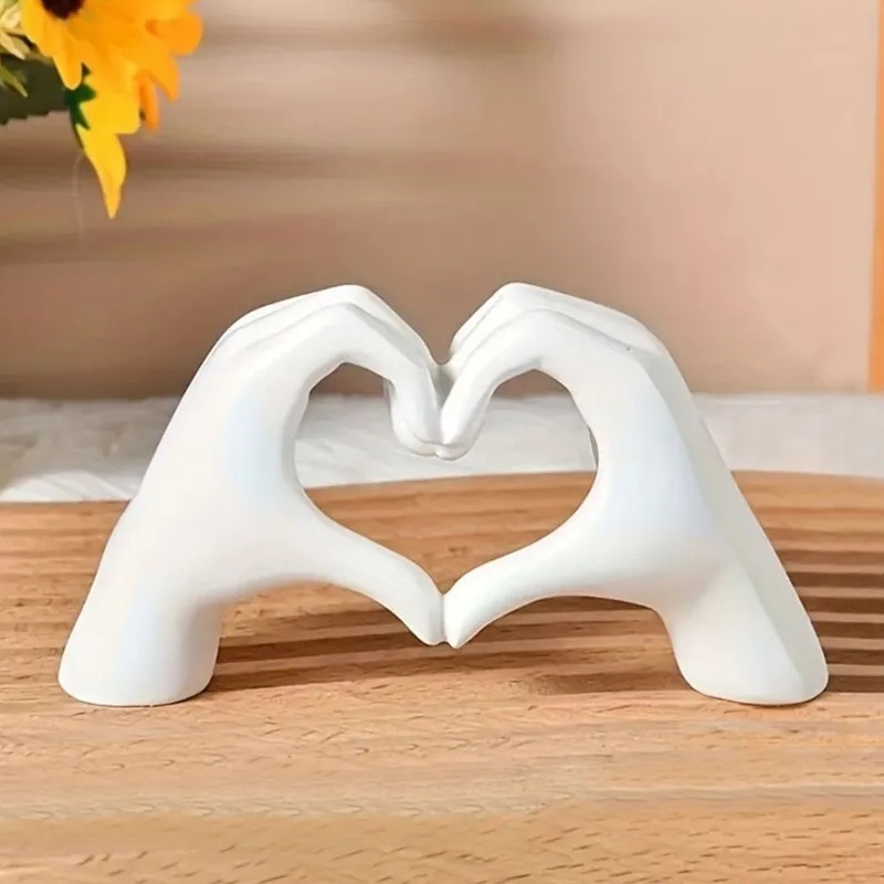 Resin Love Gesture Sculpture D - 3D Printing Chess ulasan dan harga